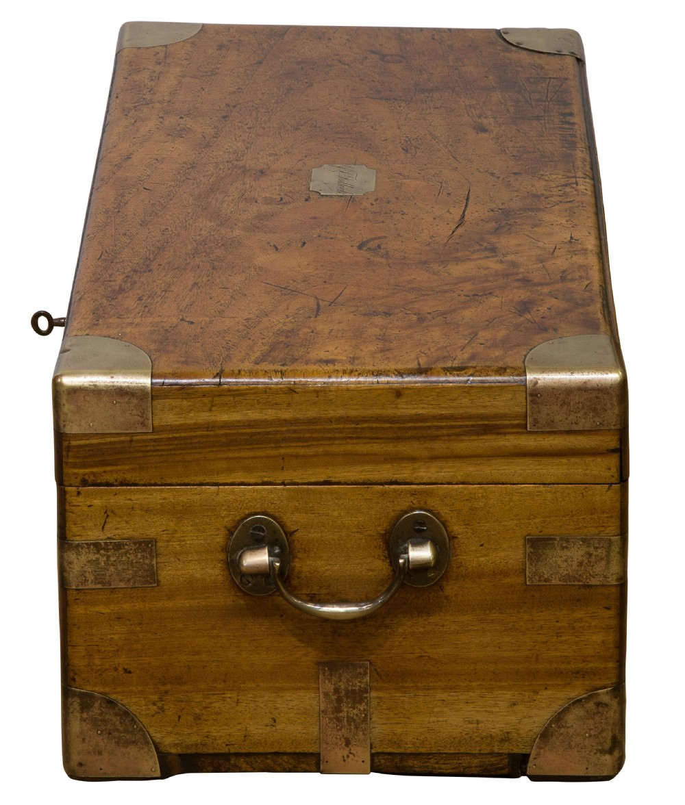 Camphor deed box View IV