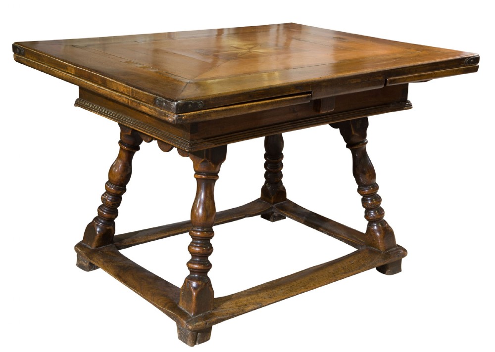 Continental walnut draw-leaf table