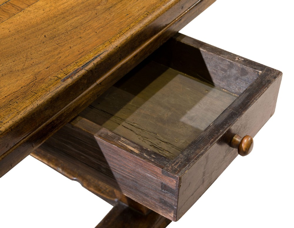 Continental walnut draw-leaf table View VII