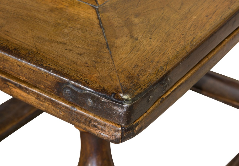 Continental walnut draw-leaf table View VIII