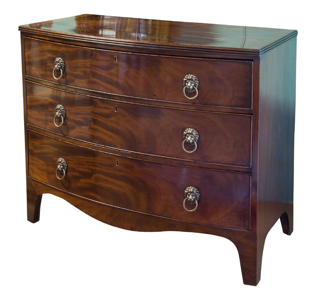 Late Regency bowfront chest of drawers c1820