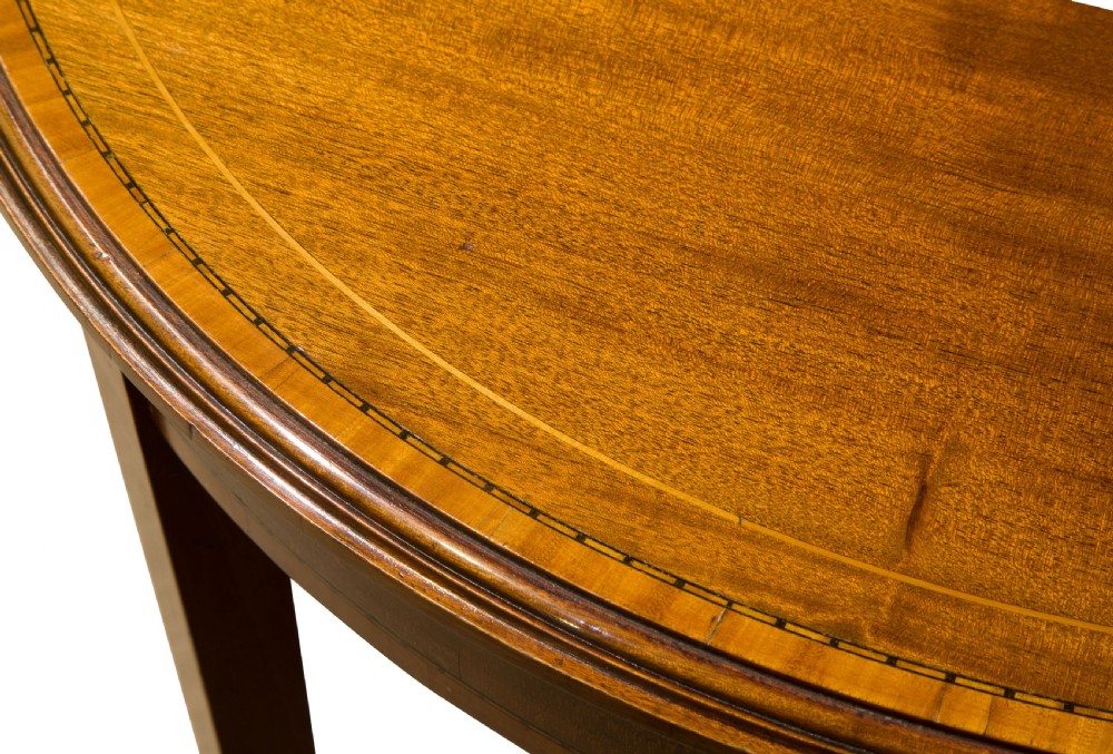 Pretty Edwardian circular table View V