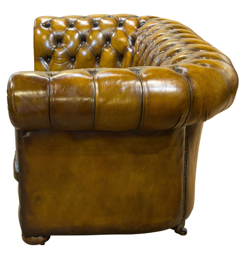 Vintage chesterfield View III