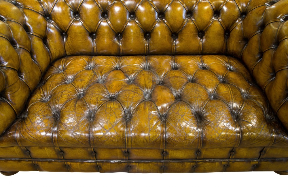 Vintage chesterfield View VI