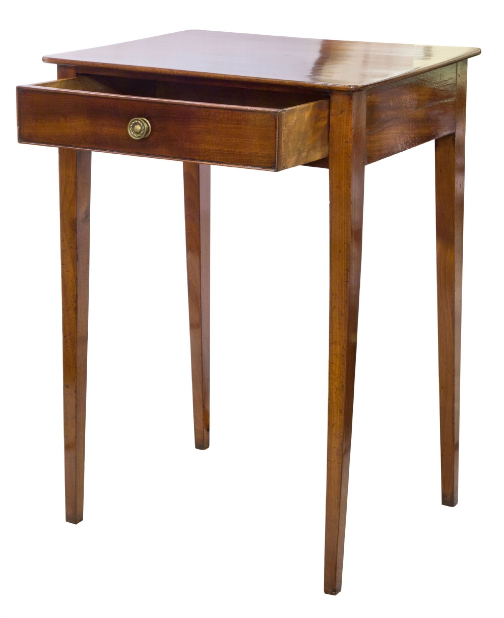Geo III mahogany end table of small size View II