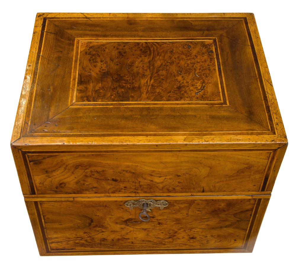 Geo III decanter box View VII