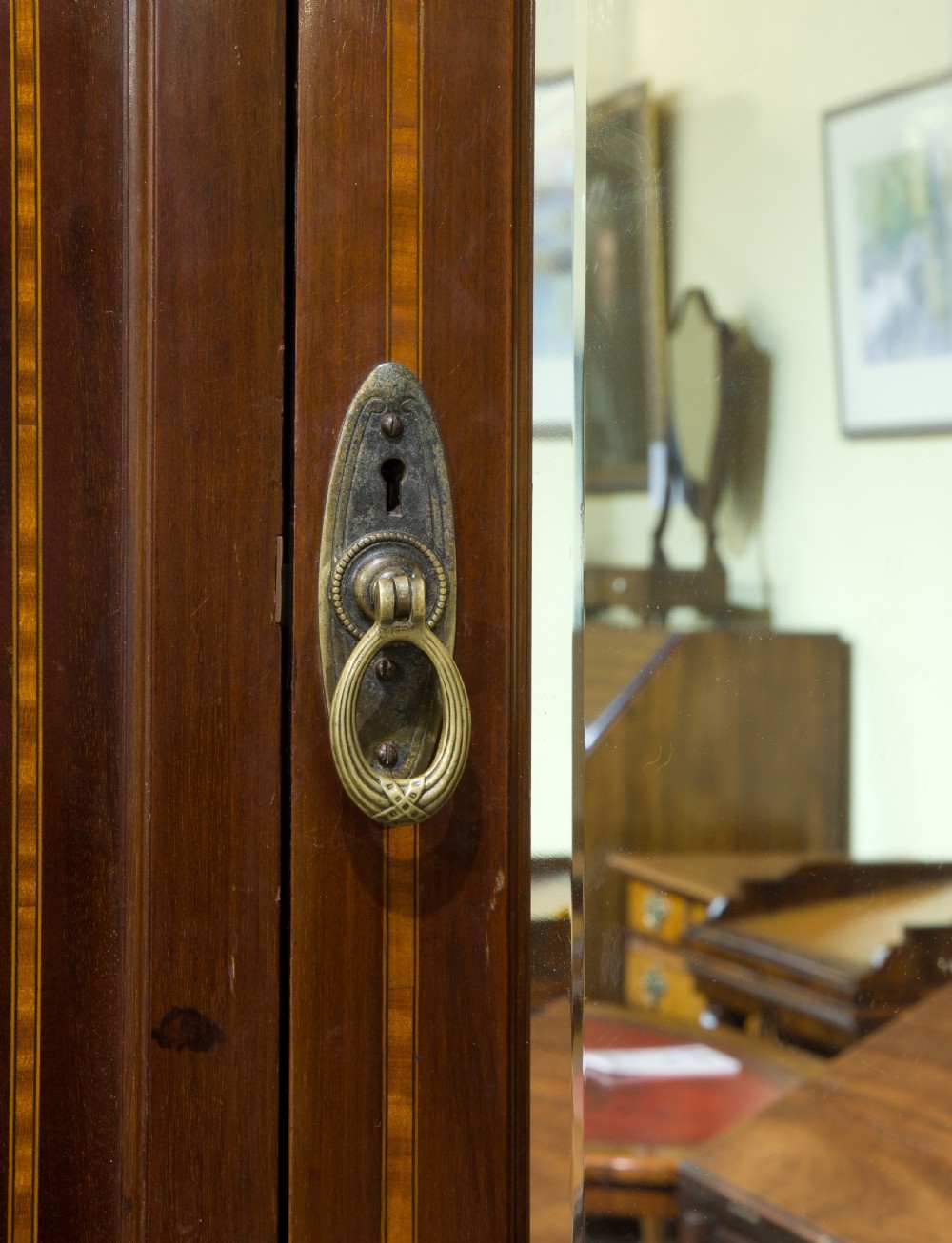 Fine Quality Inlaid Mahogany Wardrobe View VI