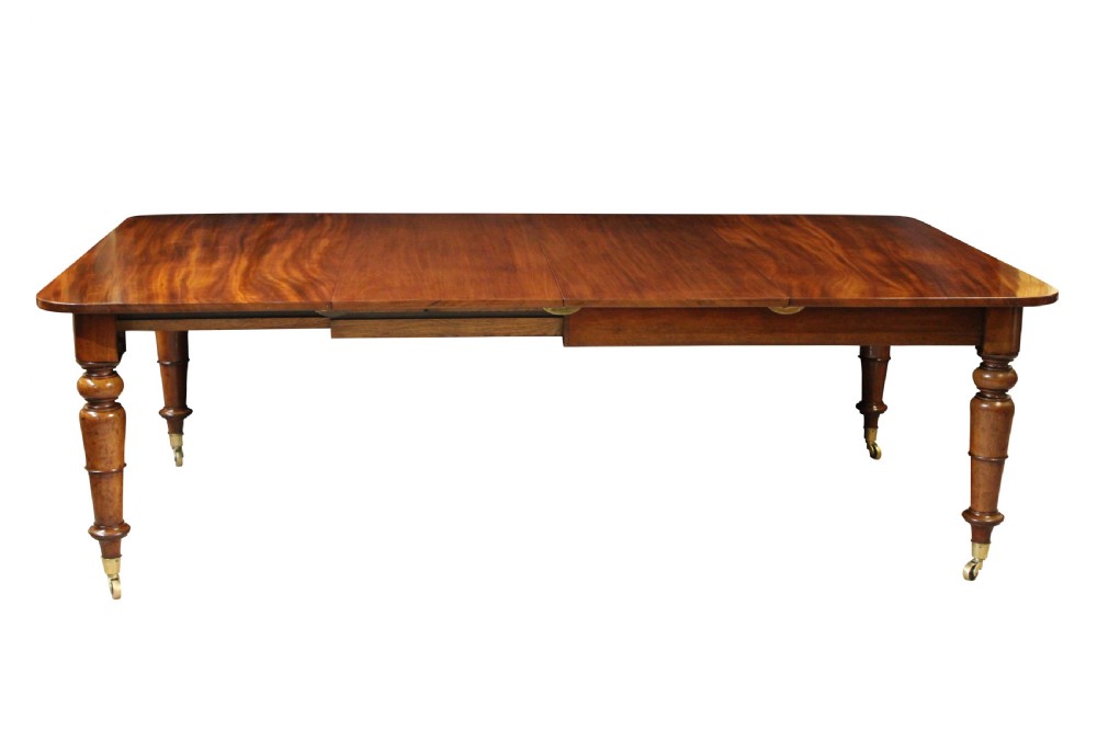 Mahogany 2 Leaf Extending Dining Table