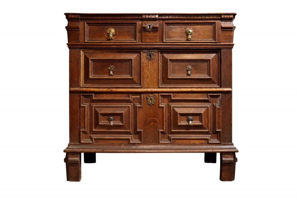 Good Charles II Oak Chest of Drawers – Moulded Front, circa 1680