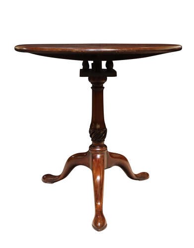 A circular Georgian mahogany tilt-top wine table featuring a turned central column with spiral detail and three cabriole legs. View II