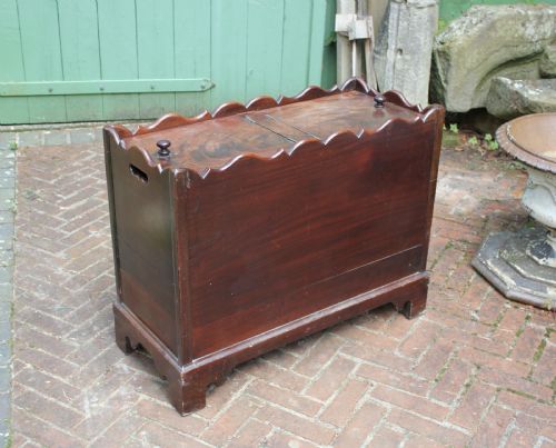 18TH CENTURY IRISH BOTTLE HOLDER - ADDITIONAL PHOTO 5