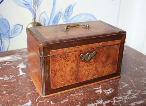 18TH CENTURY BURR ELM AND WALNUT TEA CADDY