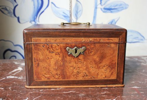 18TH CENTURY BURR ELM AND WALNUT TEA CADDY - ADDITIONAL PHOTO 2