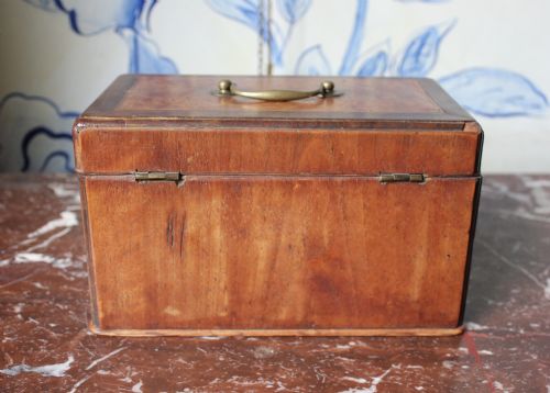 18TH CENTURY BURR ELM AND WALNUT TEA CADDY - ADDITIONAL PHOTO 6