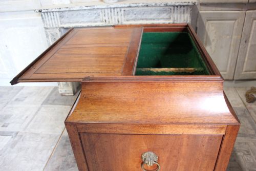 PAIR OF LARGE REGENCY DINING ROOM PEDESTALS - ADDITIONAL PHOTO 3