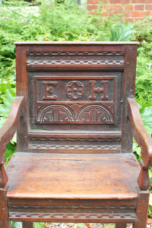 17TH CENTURY ENGLISH OAK CHILDS CHAIR - ADDITIONAL PHOTO 2