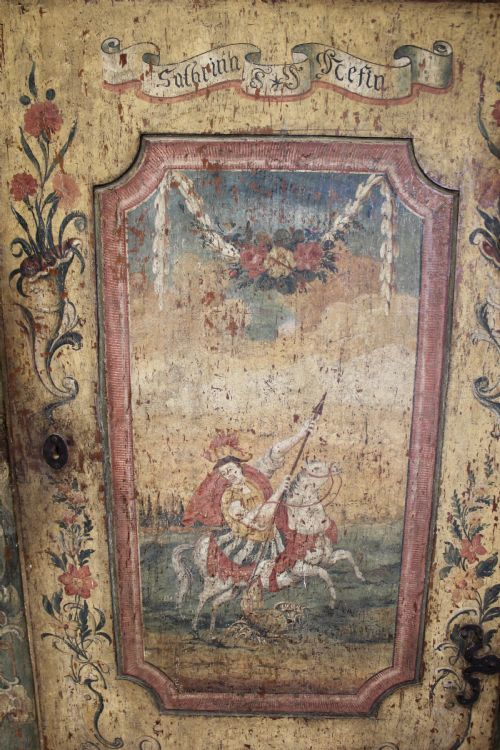 18TH CENTURY CUPBOARD IN ORIGINAL PAINT - ADDITIONAL PHOTO 1