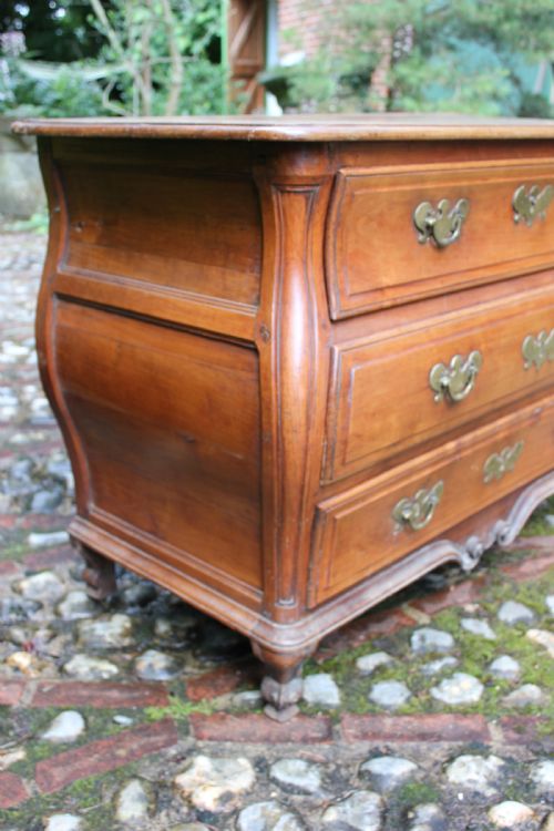 18TH CENTURY FRENCH CHERRYWOOD COMMODE - ADDITIONAL PHOTO 2