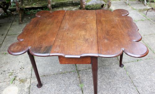 18TH CENTURY ENGLISH MAHOGANY DROP LEAF TEA TABLE - ADDITIONAL PHOTO 3