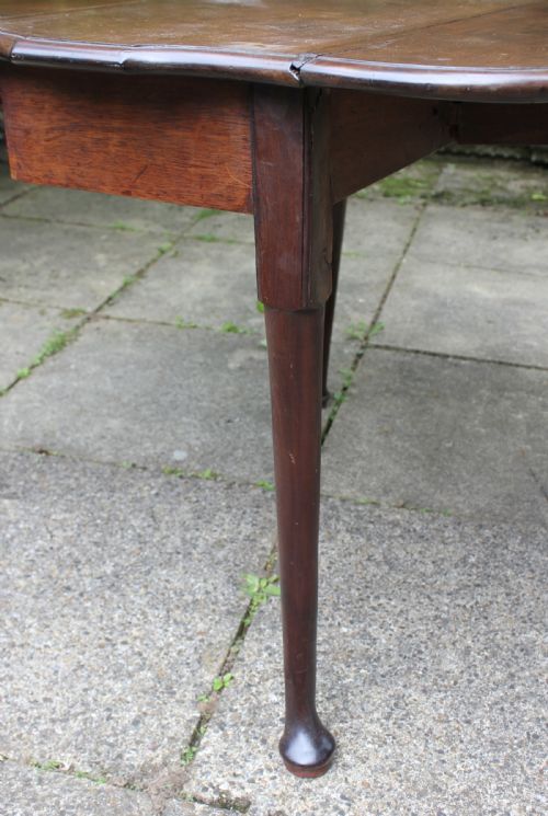 18TH CENTURY ENGLISH MAHOGANY DROP LEAF TEA TABLE - ADDITIONAL PHOTO 5