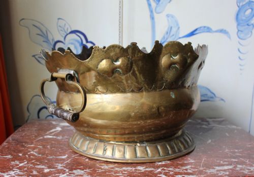 18TH CENTURY BRASS MONTEITH - ADDITIONAL PHOTO 3