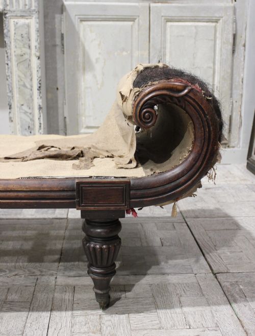 REGENCY SIMULATED ROSEWOOD CHAISE LONGUE - ADDITIONAL PHOTO 3