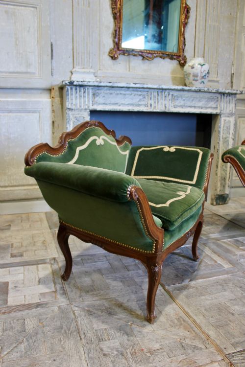 PAIR OF MID19TH CENTURY ARMCHAIRS - ADDITIONAL PHOTO 1