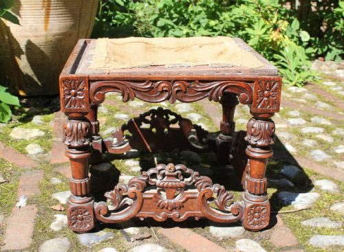 BATAVIAN BAROQUE STOOL - ADDITIONAL PHOTO 3