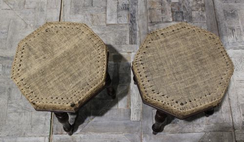 PAIR OF 19TH CENTURY MAHOGANY STOOLS - ADDITIONAL PHOTO 3