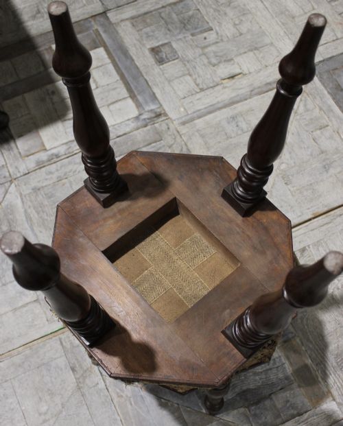 PAIR OF 19TH CENTURY MAHOGANY STOOLS - ADDITIONAL PHOTO 4