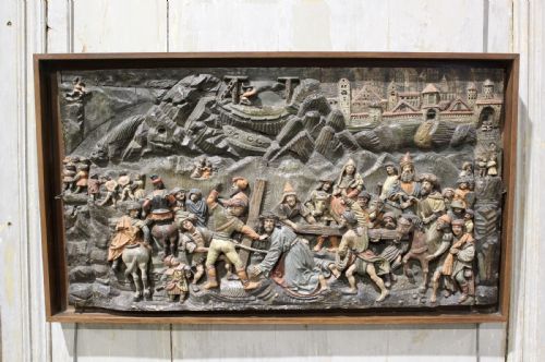 EARLY 16TH CENTURY CARVED WOOD PANEL DEPICTING THE PROCESSION TO CALVARY - ADDITIONAL PHOTO 1