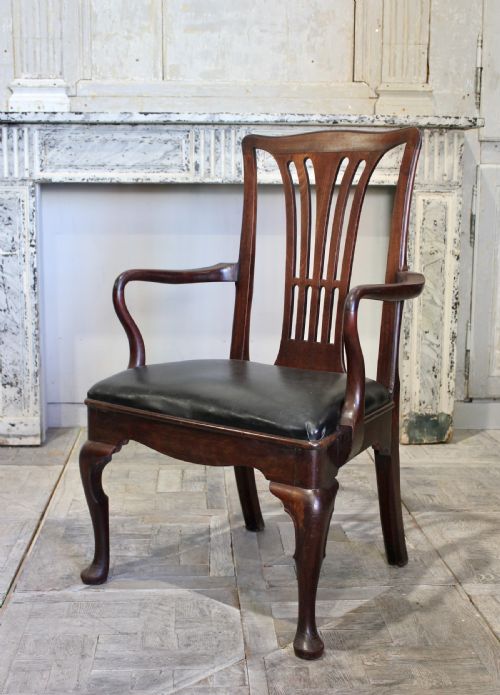 18TH CENTURY MAHOGANY ARMCHAIR - ADDITIONAL PHOTO 3