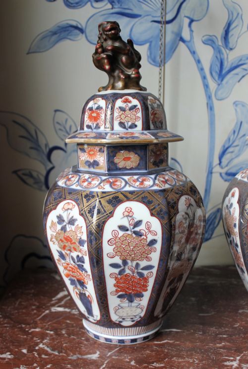 PAIR OF 19TH CENTURY POTS - ADDITIONAL PHOTO 2
