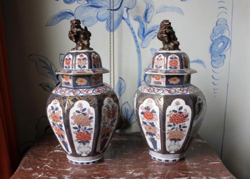 PAIR OF 19TH CENTURY POTS - ADDITIONAL PHOTO 6