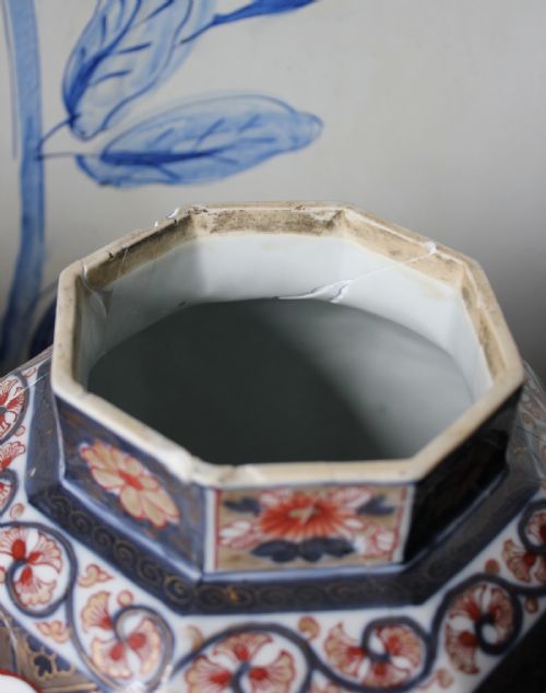 PAIR OF 19TH CENTURY POTS - ADDITIONAL PHOTO 7