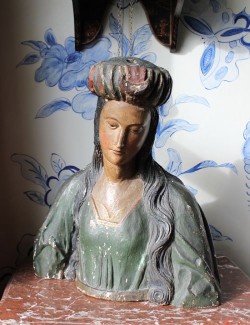 16TH CENTURY CARVED WOOD BUST - ADDITIONAL PHOTO 1