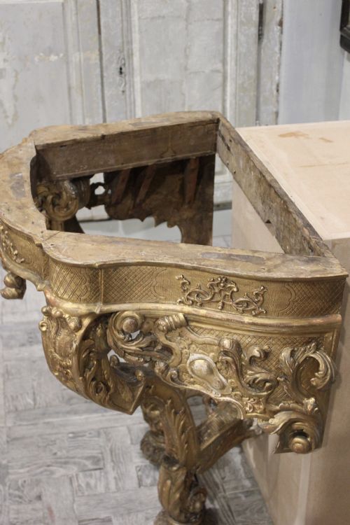 EARLY 18TH CENTURY CONSOLE TABLE - ADDITIONAL PHOTO 9