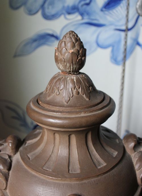 PAIR OF FRENCH TERRACOTTA PORTRAIT URNS - ADDITIONAL PHOTO 12