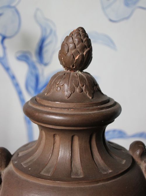 PAIR OF FRENCH TERRACOTTA PORTRAIT URNS - ADDITIONAL PHOTO 13