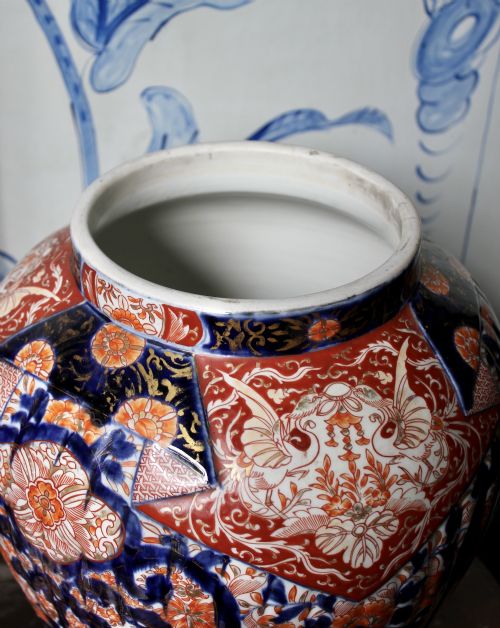 LARGE 19TH CENTURY IMARI VASE - ADDITIONAL PHOTO 5