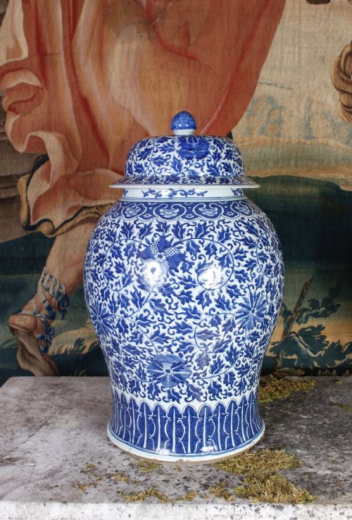 MATCHED PAIR OF LARGE EARLY 19TH CENTURY CHINESE VASES - ADDITIONAL PHOTO 2
