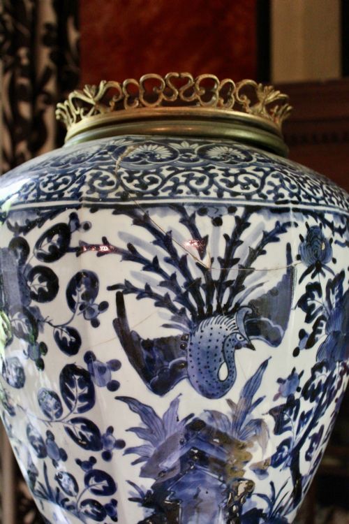 LARGE 18TH CENTURY JAPANESE VASE - ADDITIONAL PHOTO 4