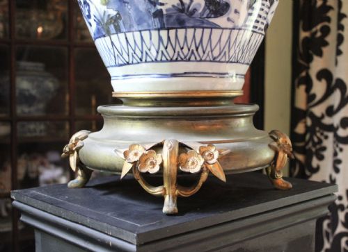LARGE 18TH CENTURY JAPANESE VASE - ADDITIONAL PHOTO 7