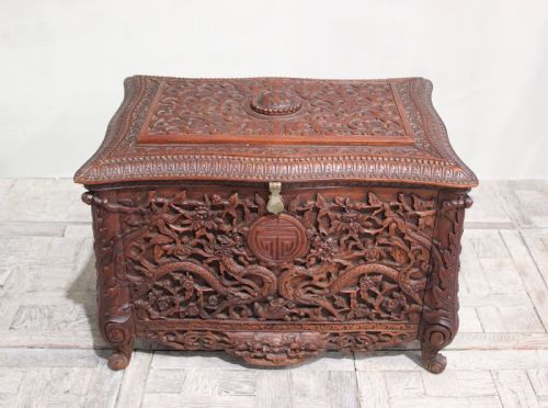 LARGE LATE 18THEARLY 19TH CENTURY CHINESE PADOUK BOX - ADDITIONAL PHOTO 3