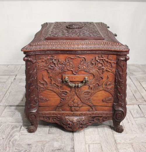 LARGE LATE 18THEARLY 19TH CENTURY CHINESE PADOUK BOX - ADDITIONAL PHOTO 5