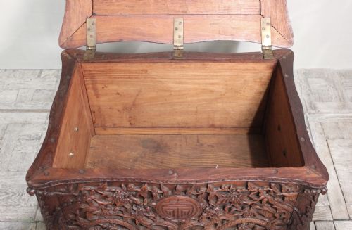 LARGE LATE 18THEARLY 19TH CENTURY CHINESE PADOUK BOX - ADDITIONAL PHOTO 8
