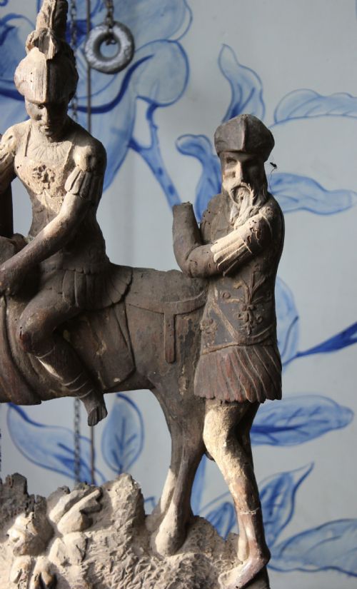 EARLY 16TH CENTURY FLEMISH CARVED GROUP - ADDITIONAL PHOTO 3