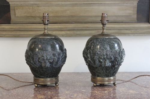CHIC PAIR OF 19TH CENTURY SERPENTINE LAMPS - ADDITIONAL PHOTO 1