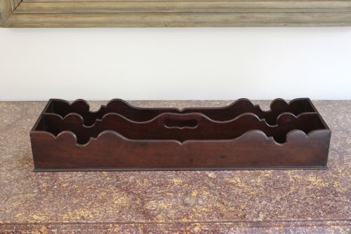 18TH CENTURY MAHOGANY CARRIER - ADDITIONAL PHOTO 2