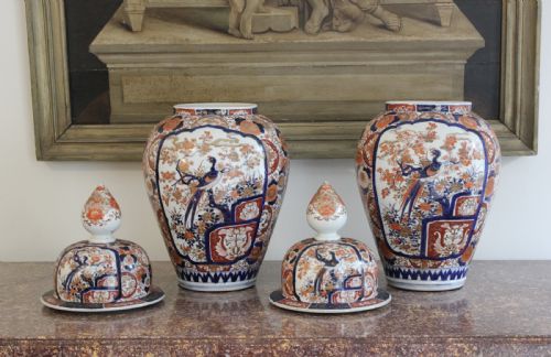 PAIR OF 19TH CENTURY IMARI PALETTE VASES - ADDITIONAL PHOTO 2